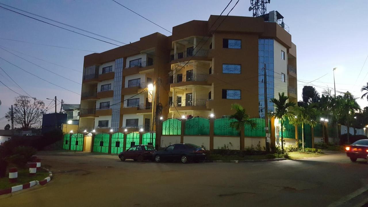 Residences Hotelieres Micheline Et Emile Bastos Yaounde Ngoại thất bức ảnh