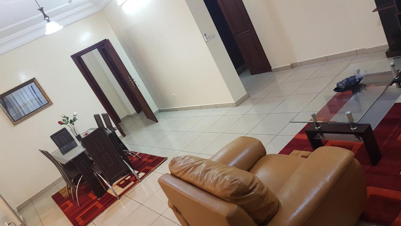Residences Hotelieres Micheline Et Emile Bastos Yaounde Ngoại thất bức ảnh