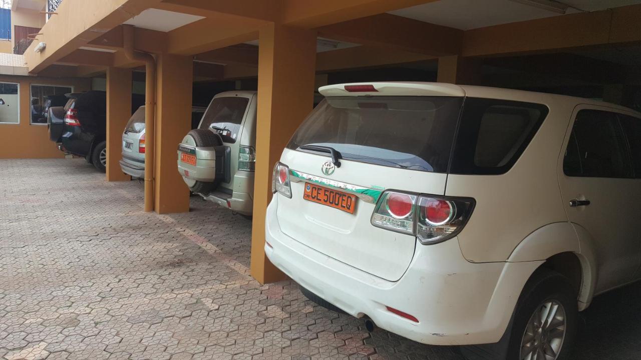Residences Hotelieres Micheline Et Emile Bastos Yaounde Ngoại thất bức ảnh